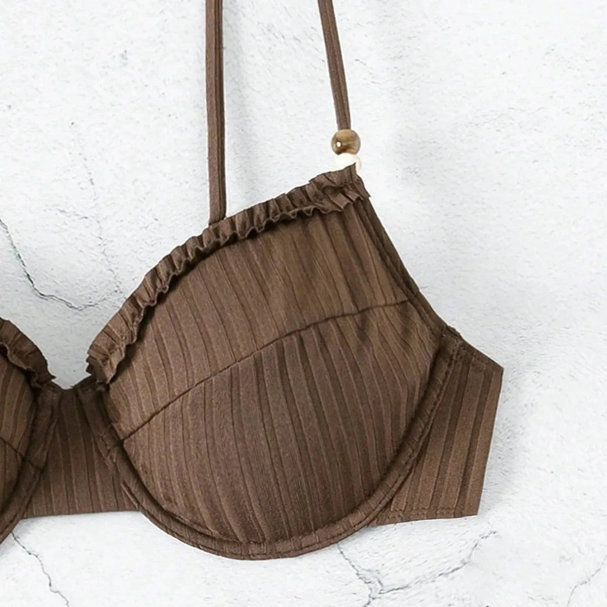 Bikini Côtelé Brun à Armatures – Élégance Moderne & Confort Durable