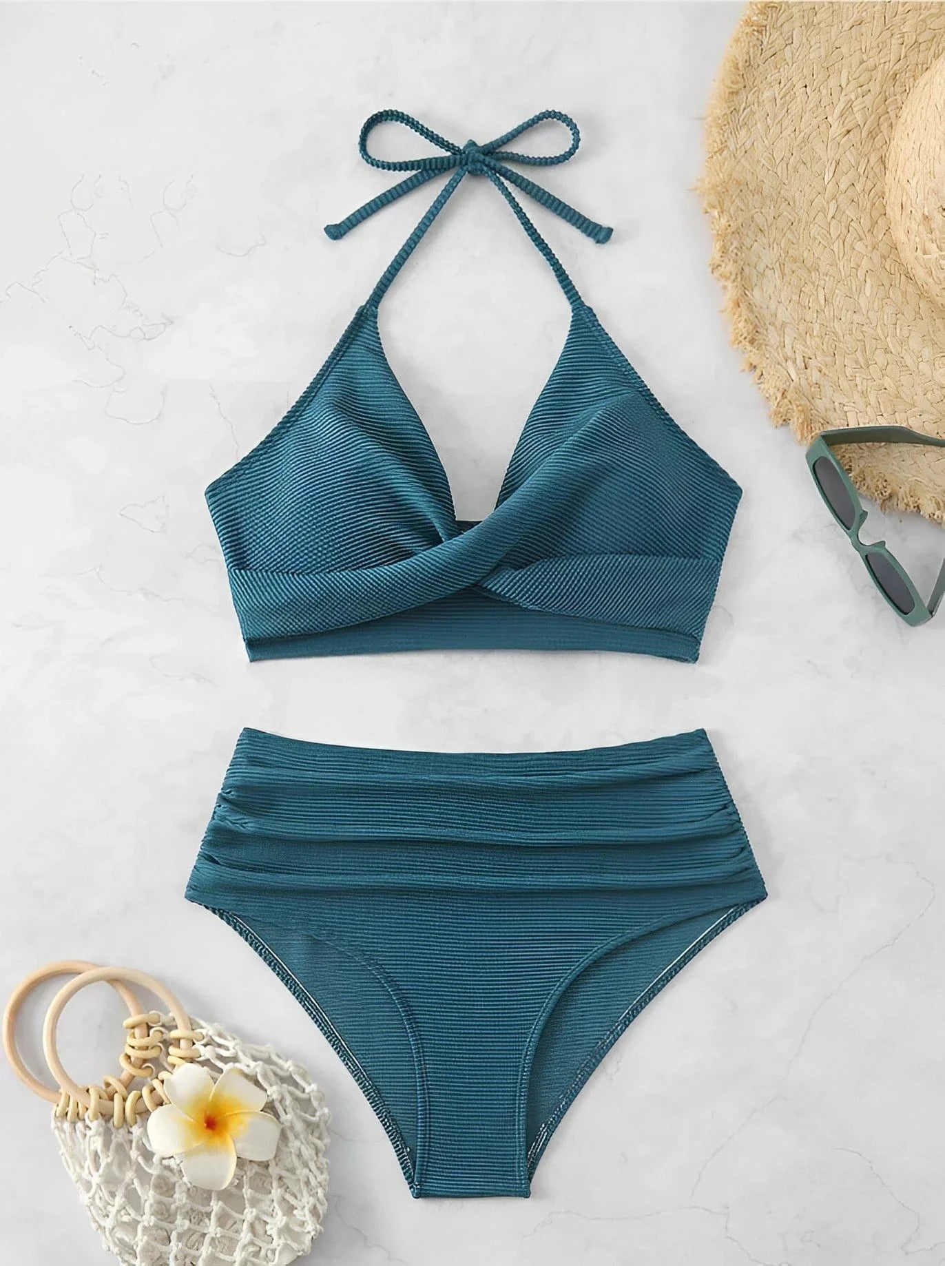 Bikini Deux Pièces Vif Style Croisé – Élégance et Confort pour Vos Moments d'Été