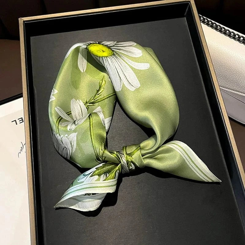 Carré 100% Soie – foulard carré en soie imprimé floral couture 53x53cm