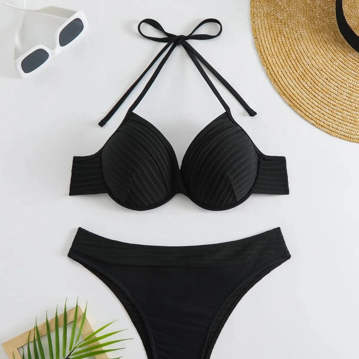Élégant Bikini Blanc en Tissu Texturé - Style Chic et Moderne