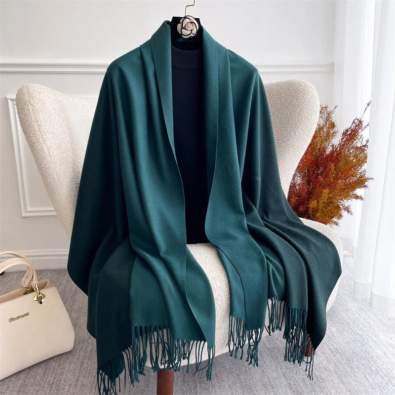 Echarpe Acrylique bleu-vert profond – Teal uni, dégradé subtil, franges fines