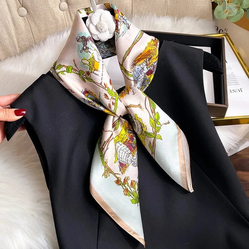 Carré 100% Soie – Foulard carré de soie imprimé XIXe siècle, scènes romantiques et décor végétal 70x70cm