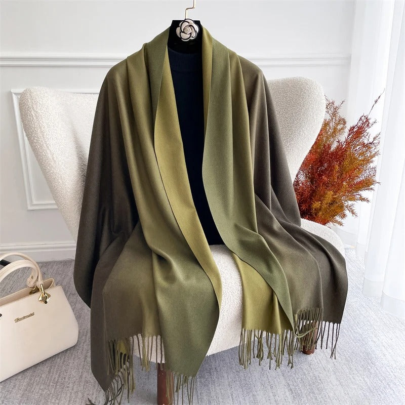 Echarpe Acrylique Olive Dégradé - Écharpe longue en acrylique, dégradé olive kaki, drapé léger