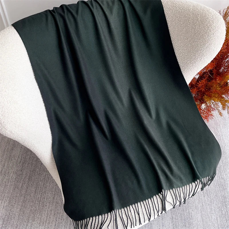 Echarpe Acrylique Vert Forêt Profond 190x70 cm – Satinée et Drapée